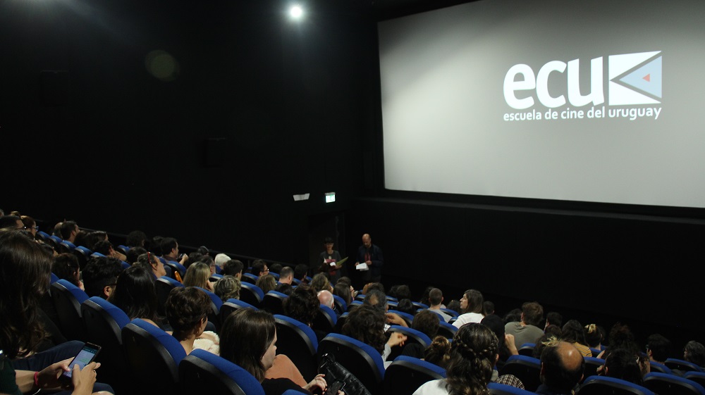 foto Muestra fin de año ECU